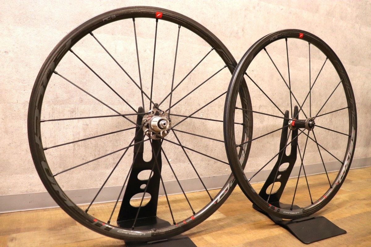 ルンハイパー カーボンホイール ディスクブレーキ用 50mm 前後セット ルンハイパー カーボンホイール ディスクブレーキ用 50mm 前後セット