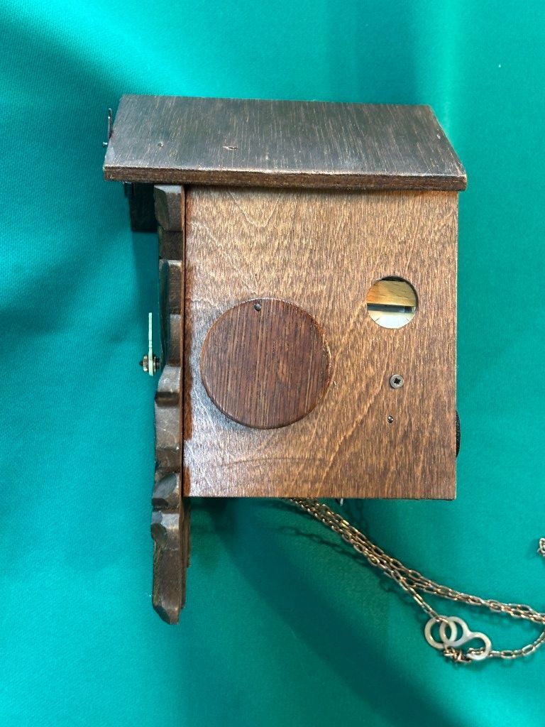 鳩時計ドイツ製5リーフ小型 再生稼働品(6ヶ月保証) 機械式鳩 鳩時計ドイツ製5リーフ小型 再生稼働品(6ヶ月保証) 機械式鳩