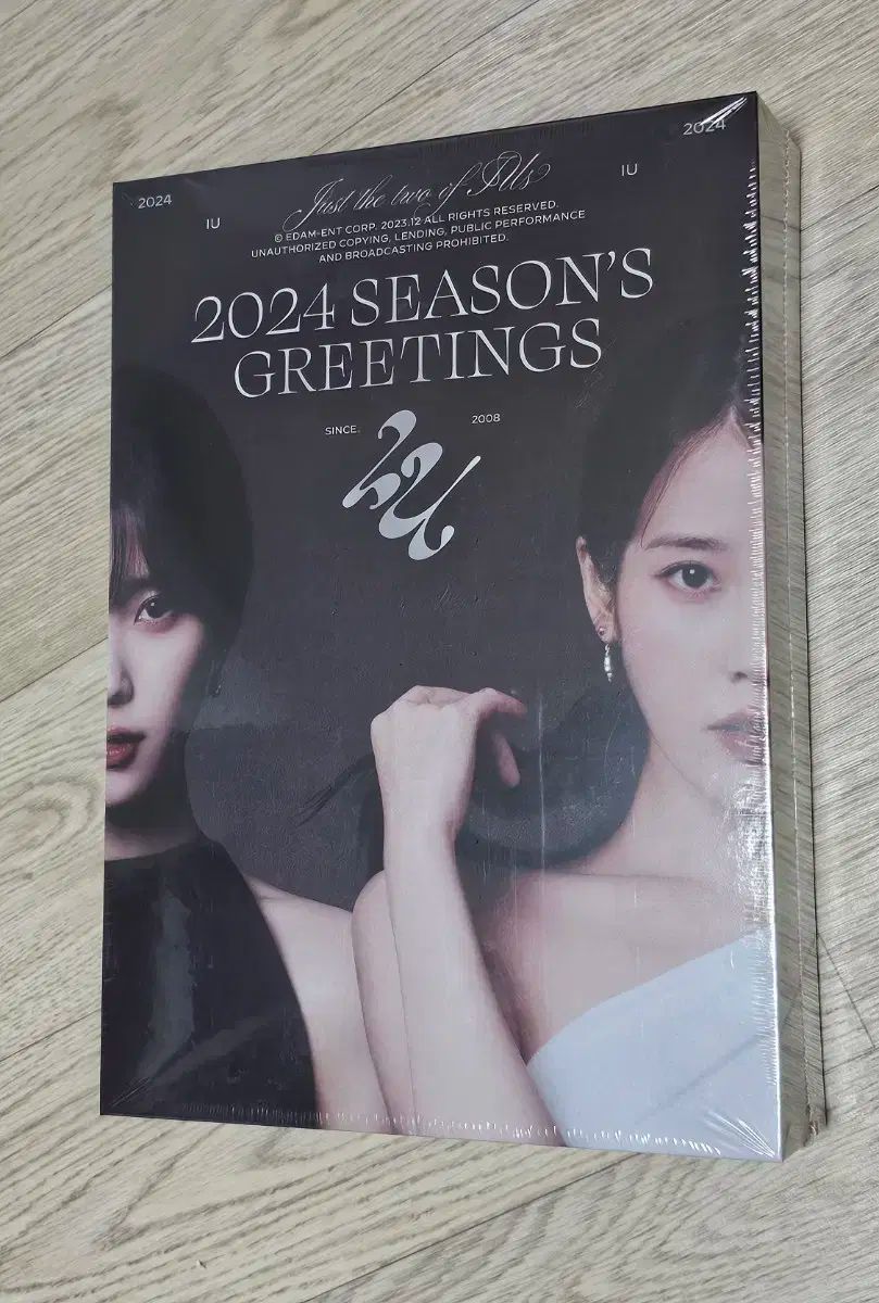 【雷市場（ポンジャン）商品韓国直送】IU(アイユ) 2024 シーグリ シーズングリーティング 未開封