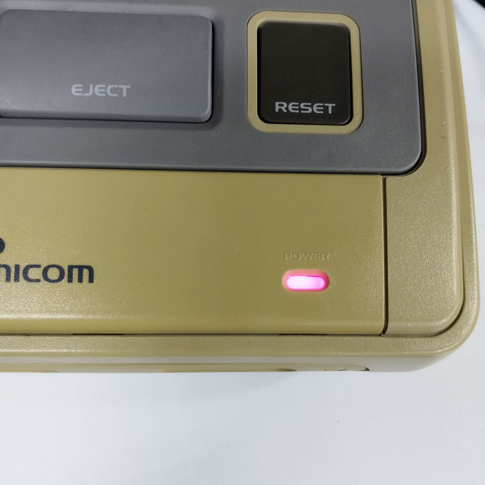 低価格で大人気の スーパー ファミコン本体とソフト9本セット