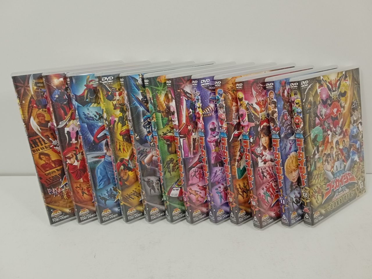 GB7111 海賊戦隊ゴーカイジャー DVD全12巻セット Amazon.co.jp: スーパー戦隊シリーズ 海賊戦隊ゴーカイジャー 全