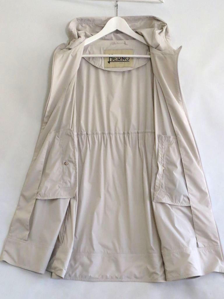 223529 HERNO ヘルノ A-Shape LIGHT NYLON STRETCH ナイロンコート ストレッチ 撥水 フード 42 GC000388D 12431S GULLKHAN_COM