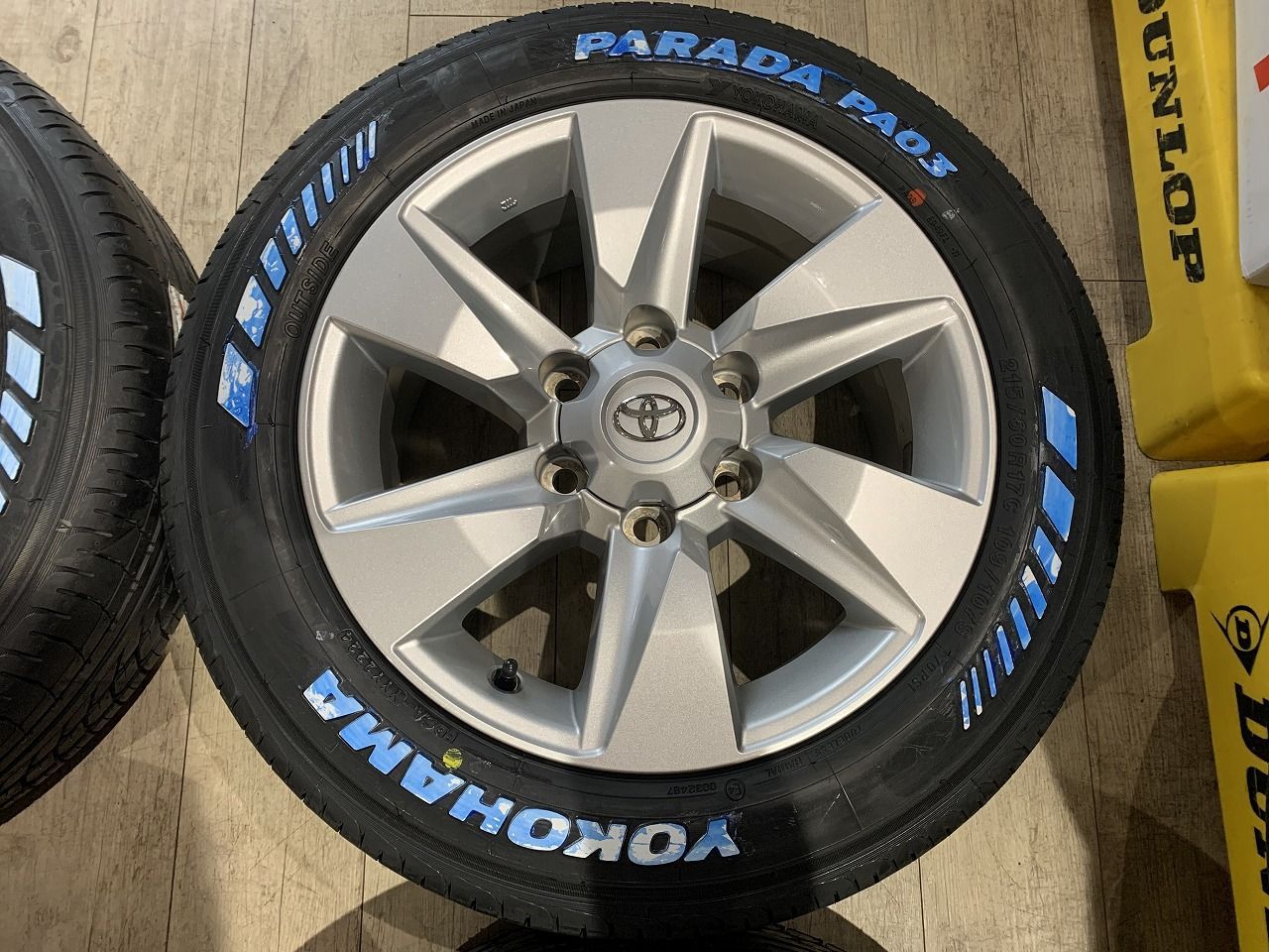 ハイエース　150系 ランドクルーザー プラド 純正 ホイール パラダ ハイエース プラド純正ホイール パラダ 17インチ - メルカリ