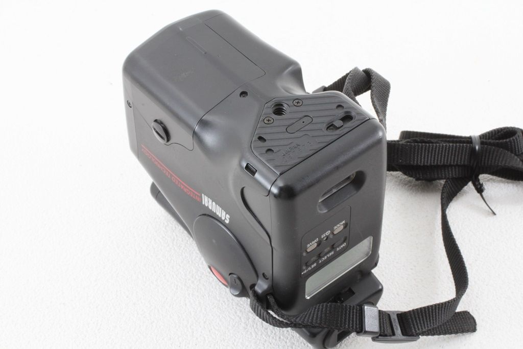 ◇ KYOCERA キョーセラ SAMURAI Z2 コンパクトカメラ 中古 現状品