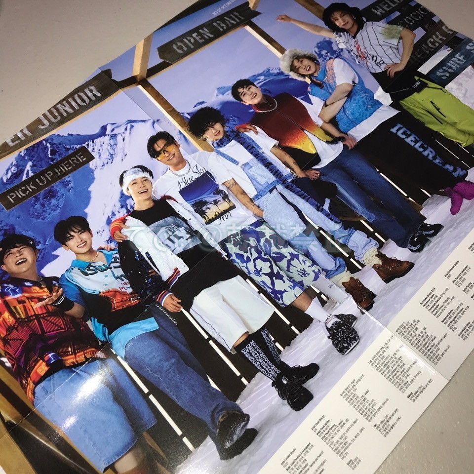 SUPER JUNIOR 直筆サイン「2022 Winter SMTOWN」 SUPER JUNIOR 直筆サイン「2022 Winter SMTOWN」 - メルカリ