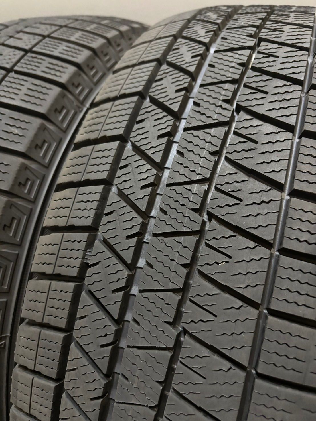 22年製 スタッドレス