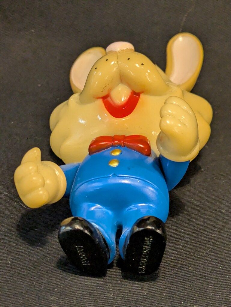 swingtoys swing bunny ソフビ　蓄光 Amazon | SWINGTOYS BIG SWINGBUNNY 蓄光 マーブル スイング
