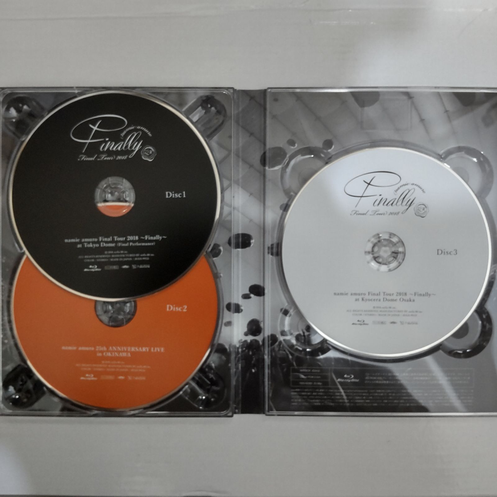 namie amuro Final Tour 2018 ~Finally~ (Blu-ray Disc3枚組)(初回生産