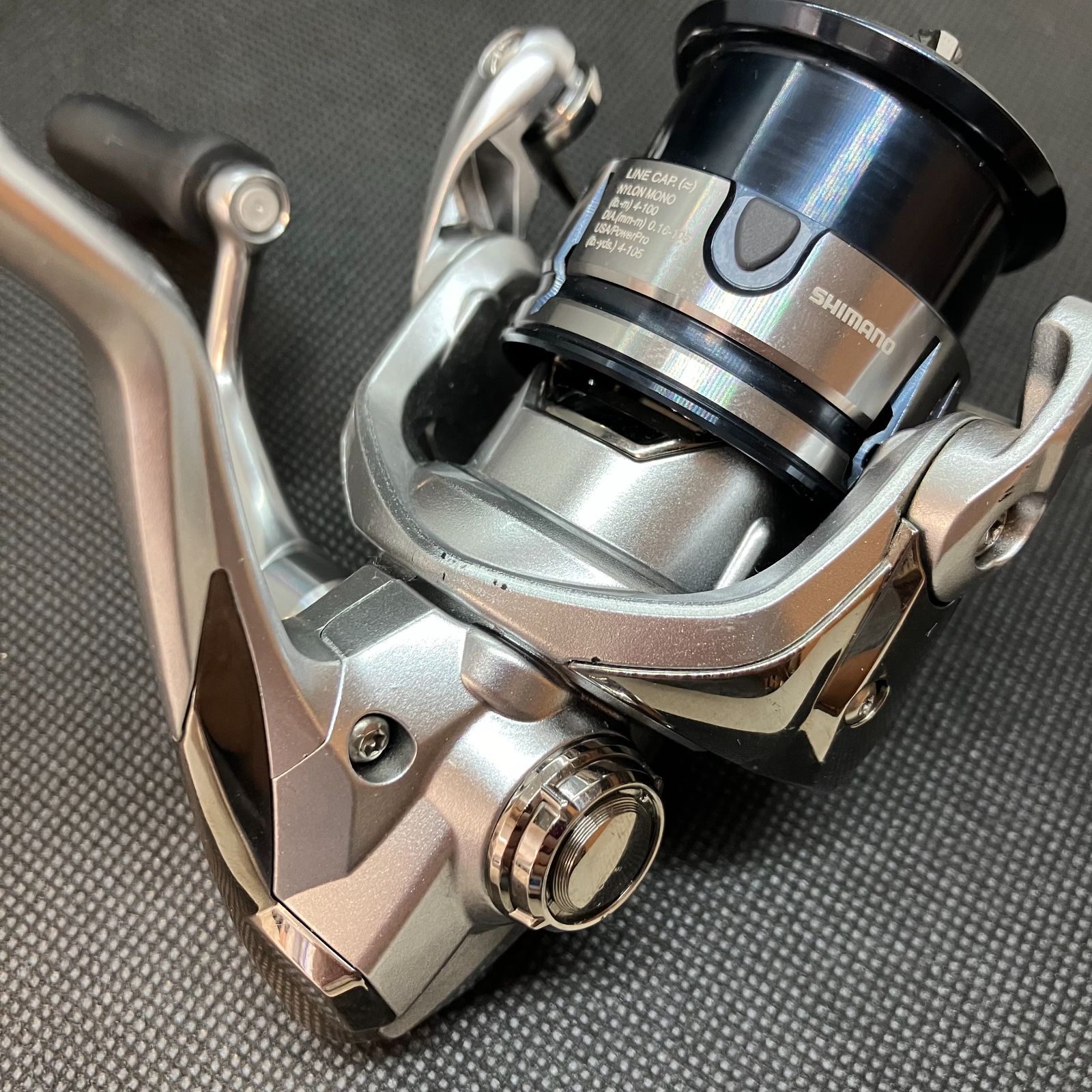 【併売】SHIMANO シマノ 19 ストラディック C2000S スピニングリール【むつ73-0307】