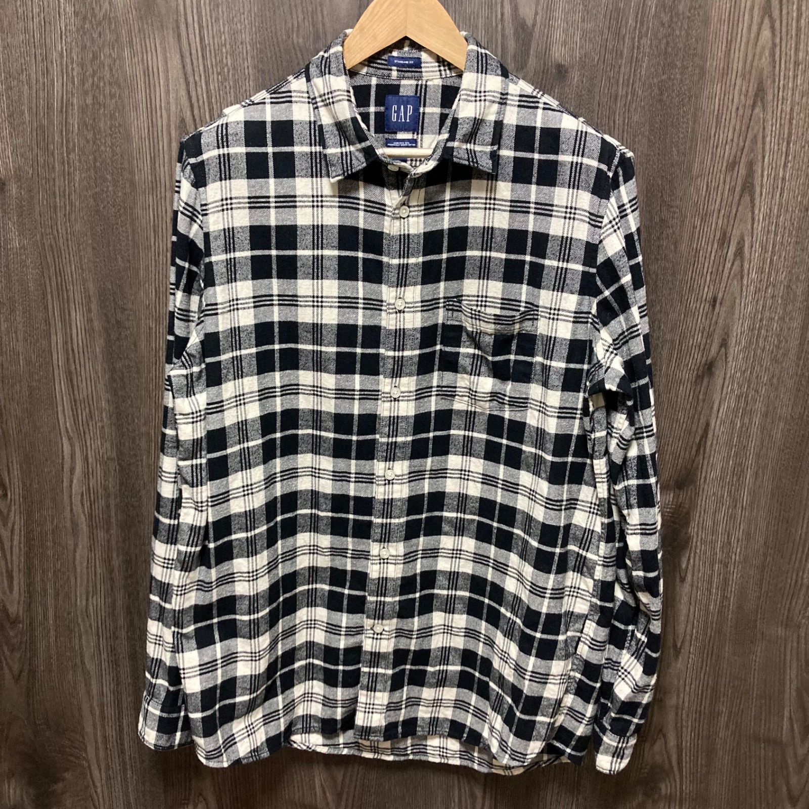 Lサイズ　GAP shirt