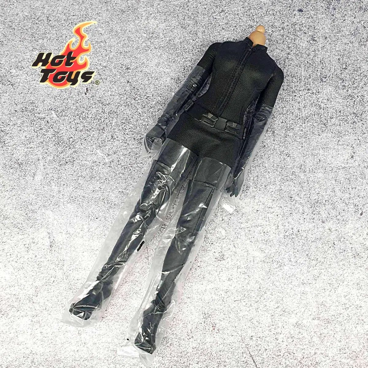 ホットトイズ セリーナ カイル キャットウーマン コスチュームボディセット 12 インチ フィギュア