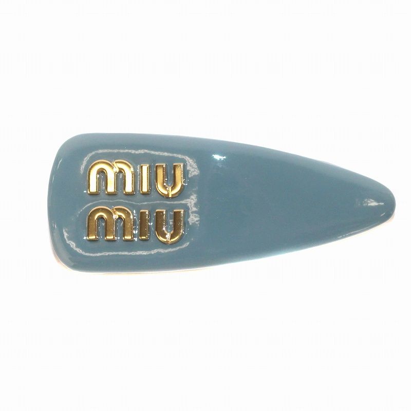 ミュウミュウ　miumiu バレッタ　水色 ミュウミュウ miumiu バレッタ ヘアクリップ パテントレザー