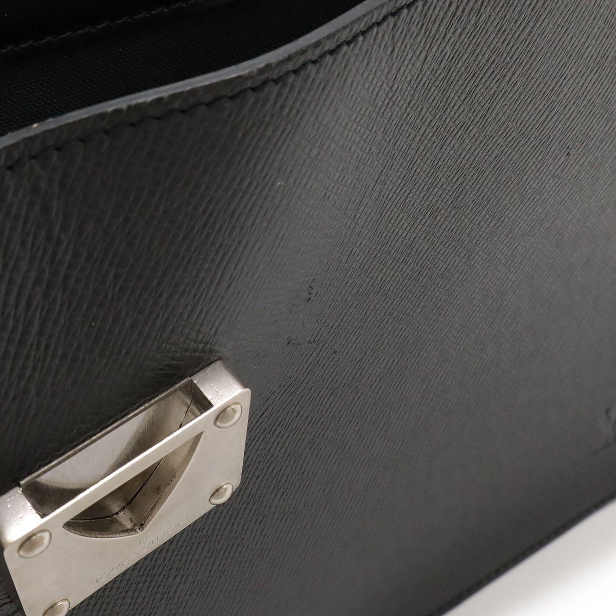 LOUIS VUITTON ルイ ヴィトン タイガ ネオ ロブスト3 書類カバン