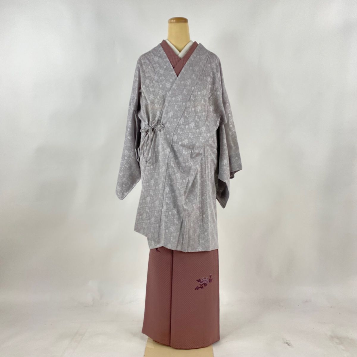 道中着 身丈99cm 裄丈68cm L 綟り紗 和装コート 落款 草花 灰色 正絹  
