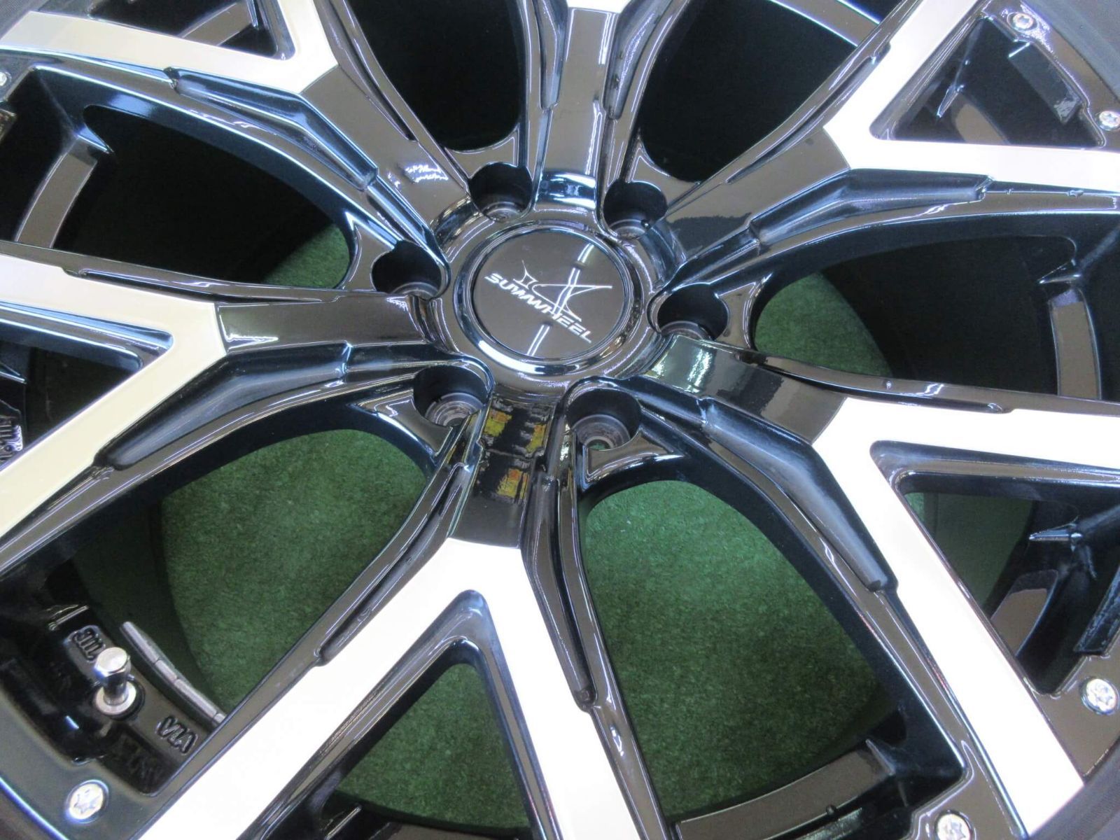 クライメイト　フォルテ　8.5J-20 6H139.7 +20 ランクルプラド用　２０インチ中古セット入荷！