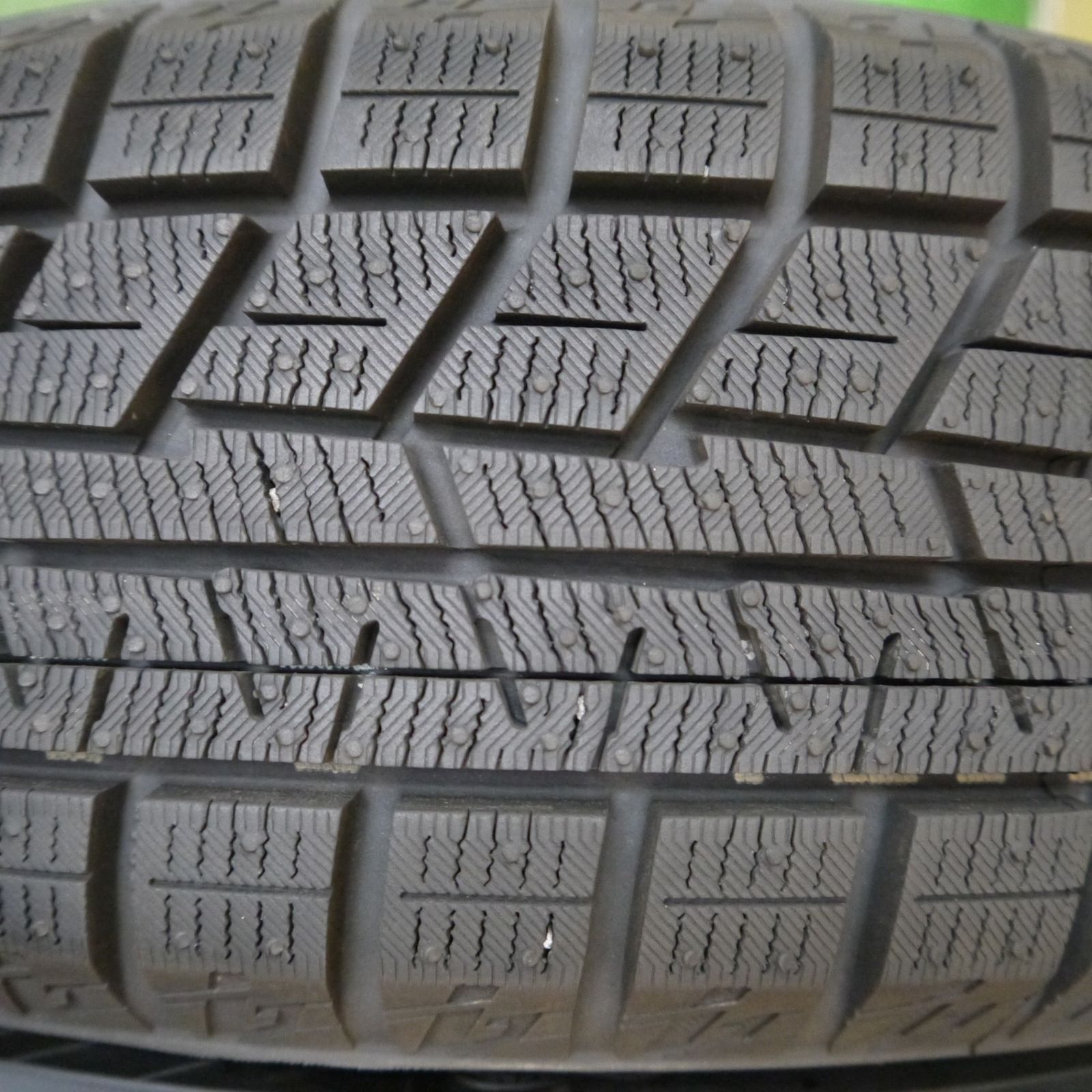 超バリ溝！24年！ほぼ10分☆スタッドレス 155/65R14 ヨコハマ アイス 