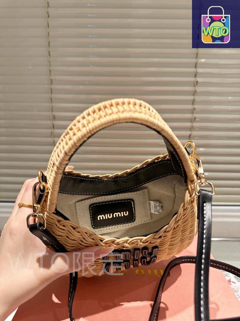 MIUMIU ミュウミュウ 編みカバン ハンドバッグ ショルダーバッグ