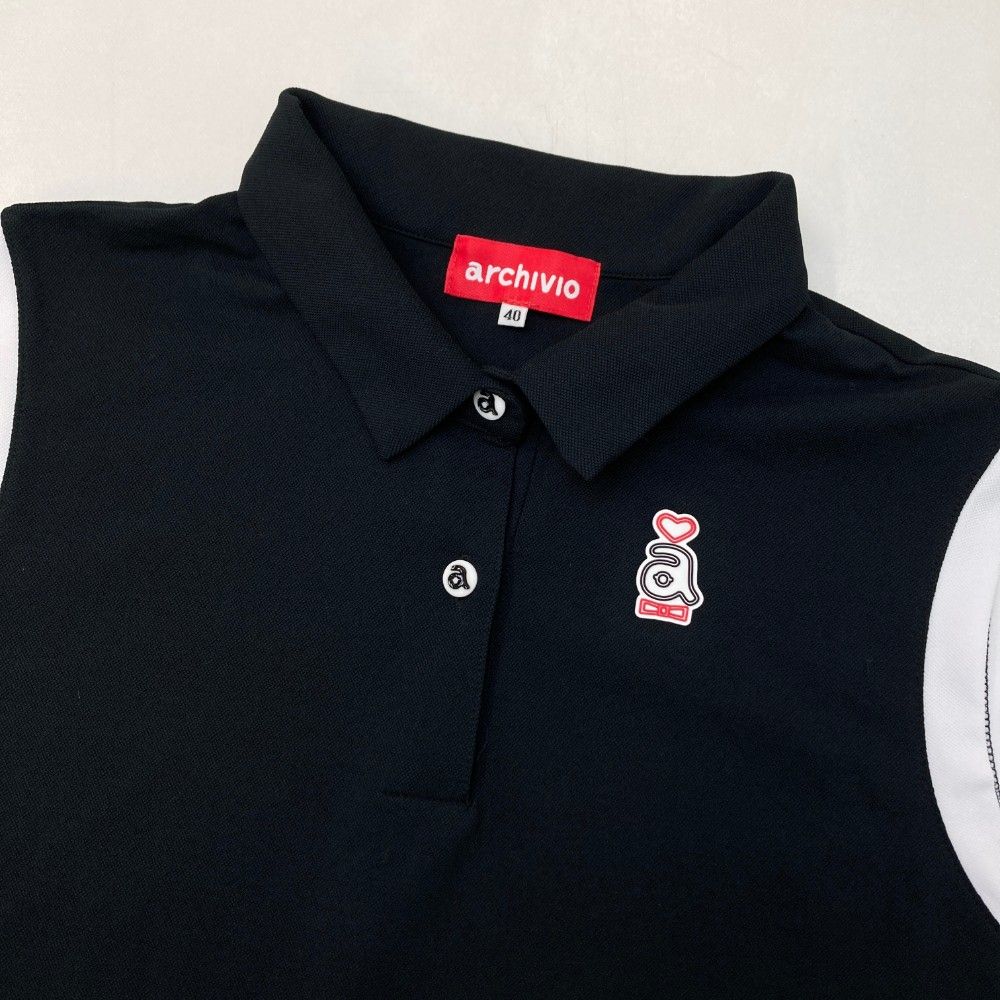 AIちゃん様未使用に近い マークアンドロナ ノースリーブ フリルポロシャツ ブラ AIちゃん様未使用に近い マークアンドロナ ノースリーブ フリル