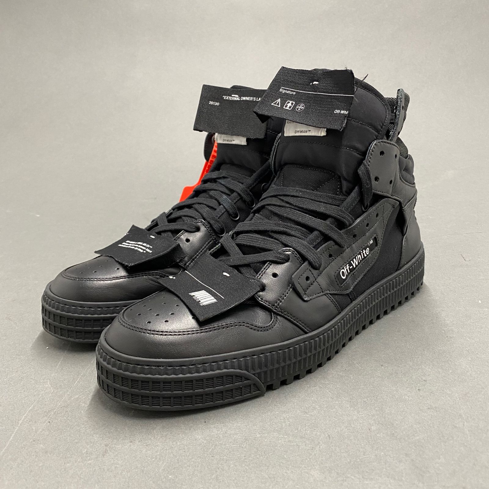 2k14《美品》Off-White オフホワイト Off Court 3.0 ハイカットスニーカー 43 28cm相当 ブラック メンズ - メルカリ