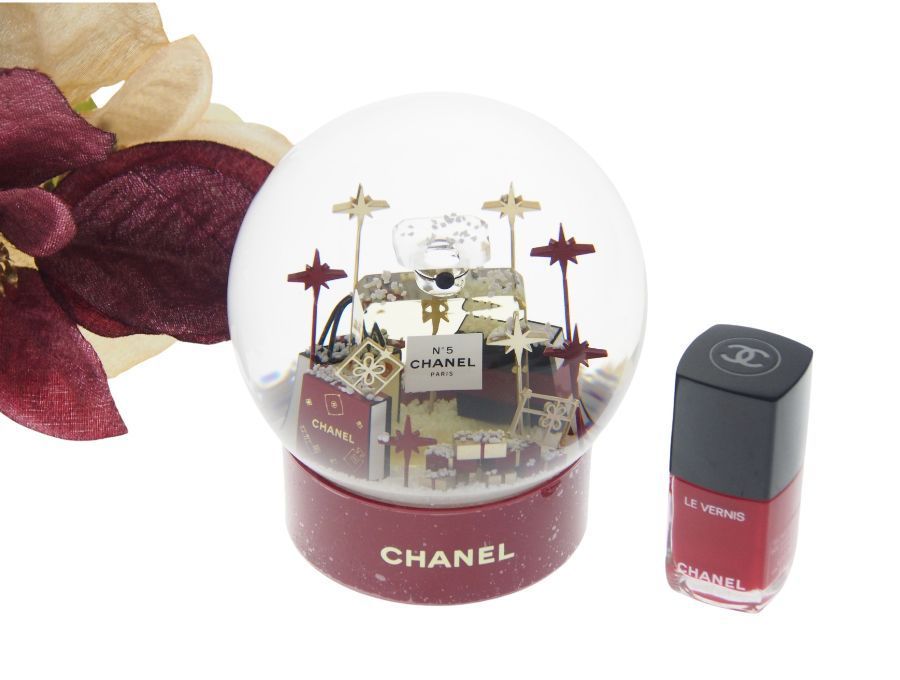 CHANEL - シャネル CHANEL N°5 香水瓶 ショッパーモチーフ 非売品 インテリア 2022年 ノベルティ スノードーム ガラス レッド 未使用 楽天市場】CHANEL シャネル 非売品 インテリア N°5 香水瓶