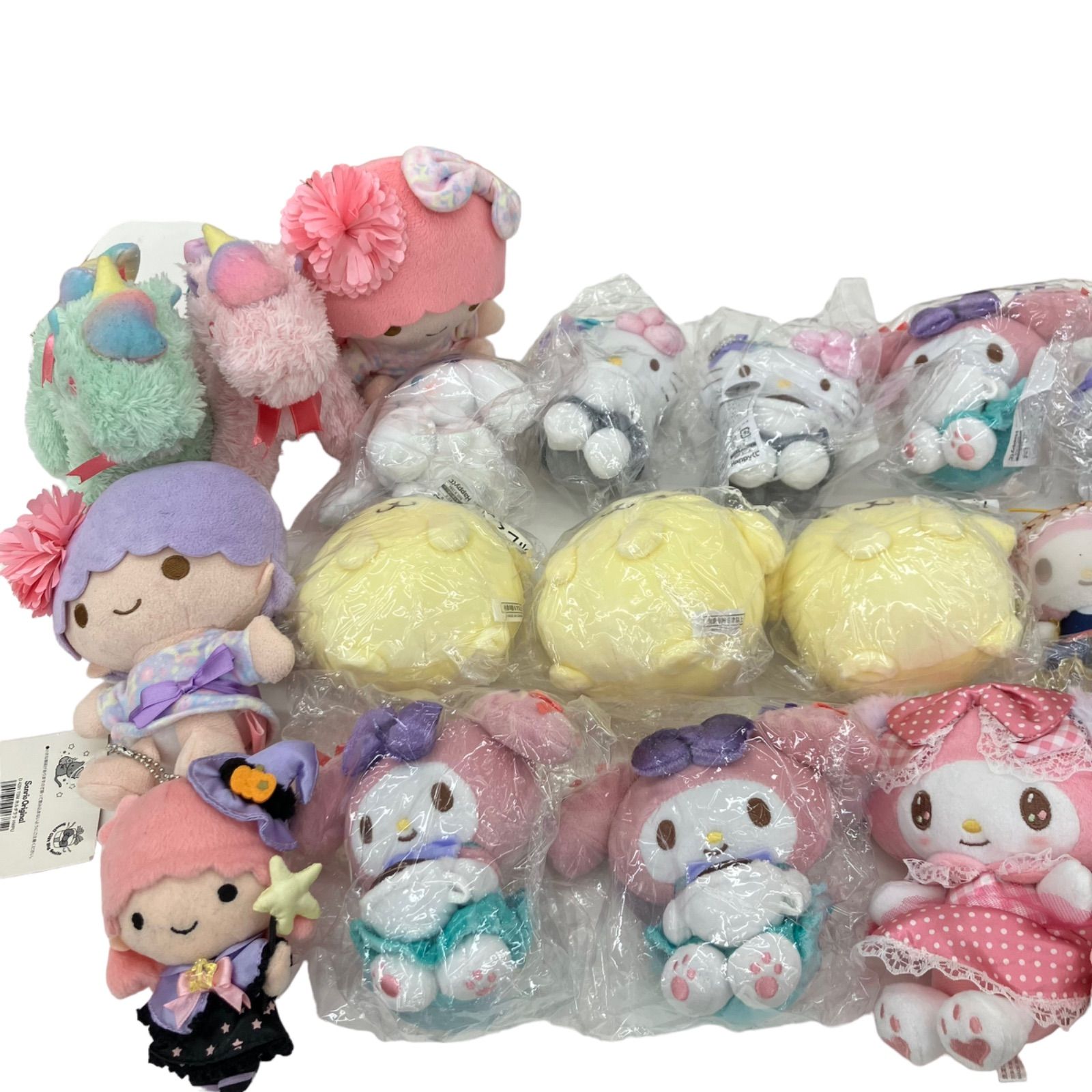 人気のクリスマスアイテムがいっぱい！ サンリオ 186000 ぬいぐるみまとめ売り メルカリ - その他