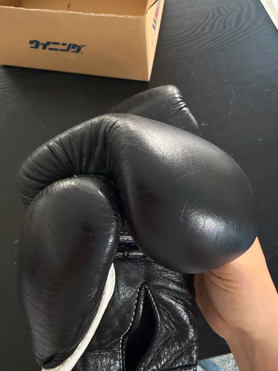  ウィニング Winning グローブ 10オンス バックル ブラック その他 ボクシング