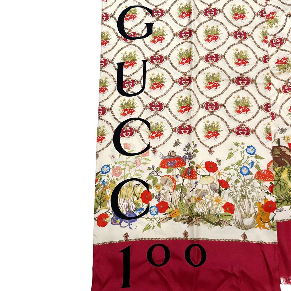 GUCCI GGロゴスカーフ レッド Gucci GG Logo Silk Medallion Scarf Red