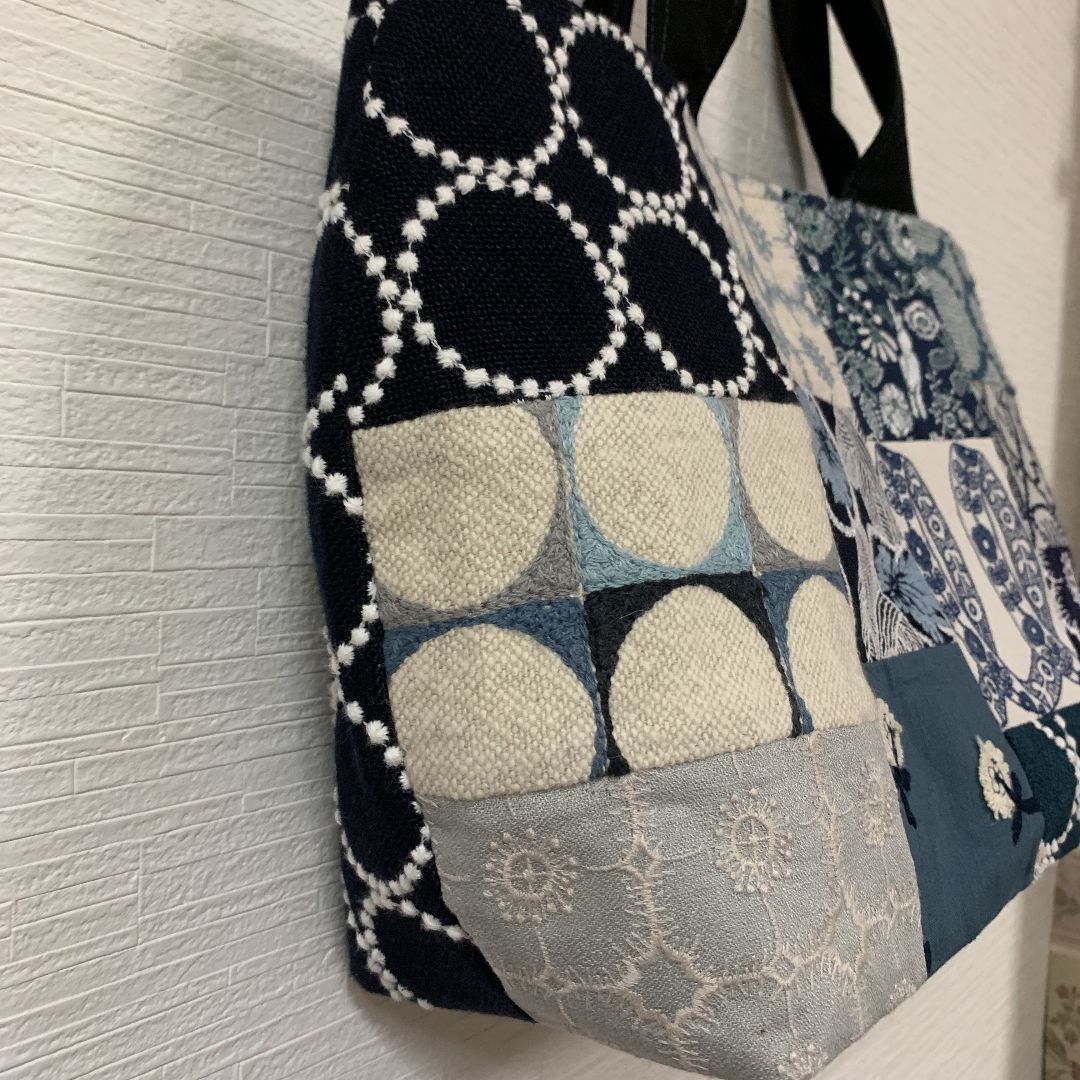 ミナペルホネントートバッグ　　　　　パッチワークハンドメイド ミナペルホネン パッチワーク トートバッグ ハンドメイド トート