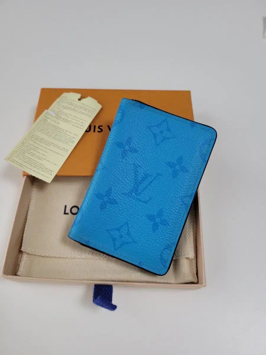 モデル Louis Vuitton ルイヴィトン オーガナイザー カードウォレット