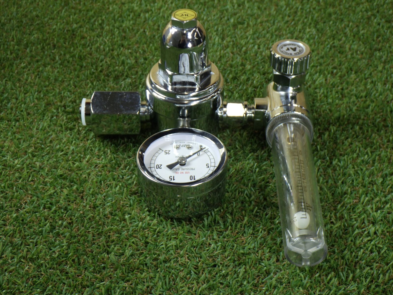 アルゴン調整器