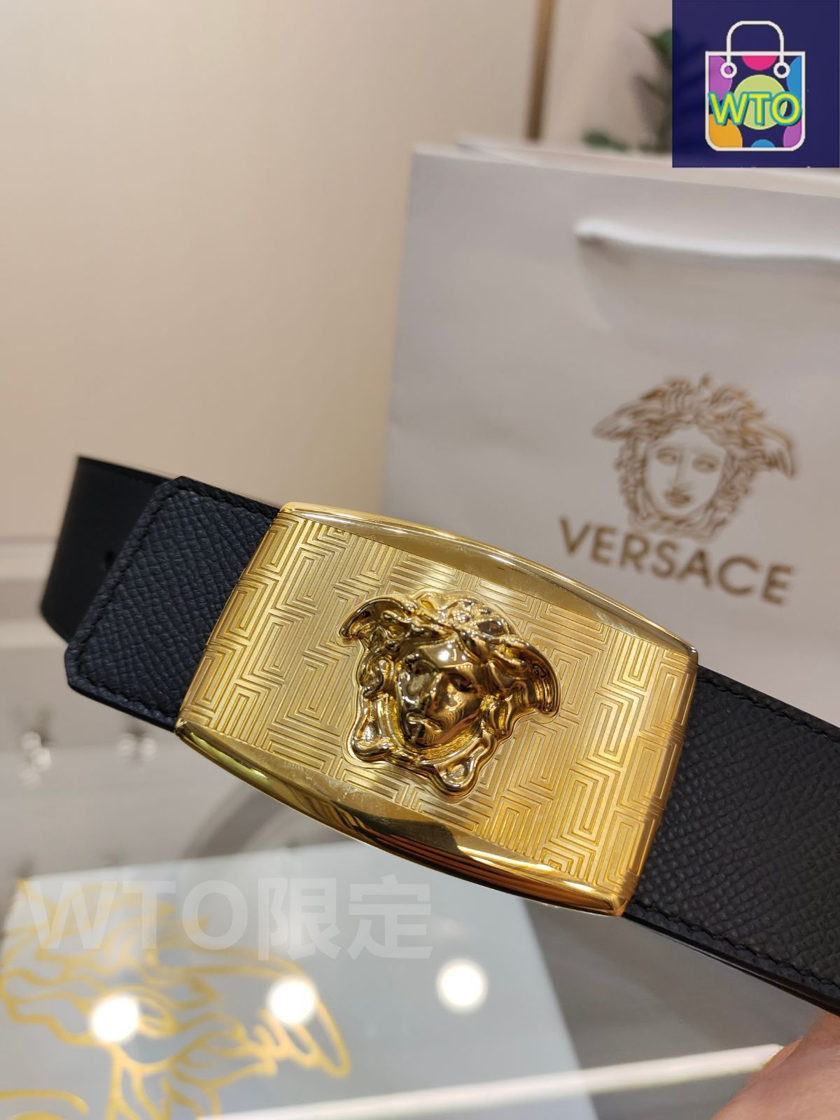  今日 Versace ヴェルサーチ レザーベルト ベルト 小物
