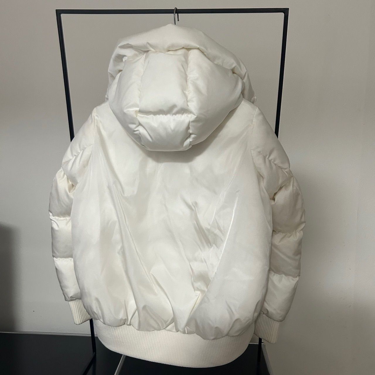 Moncler モンクレール　オードリー　サイズ00 ホワイト MONCLER - モンクレール ジャケット 半袖 オフホワイト 0 国内