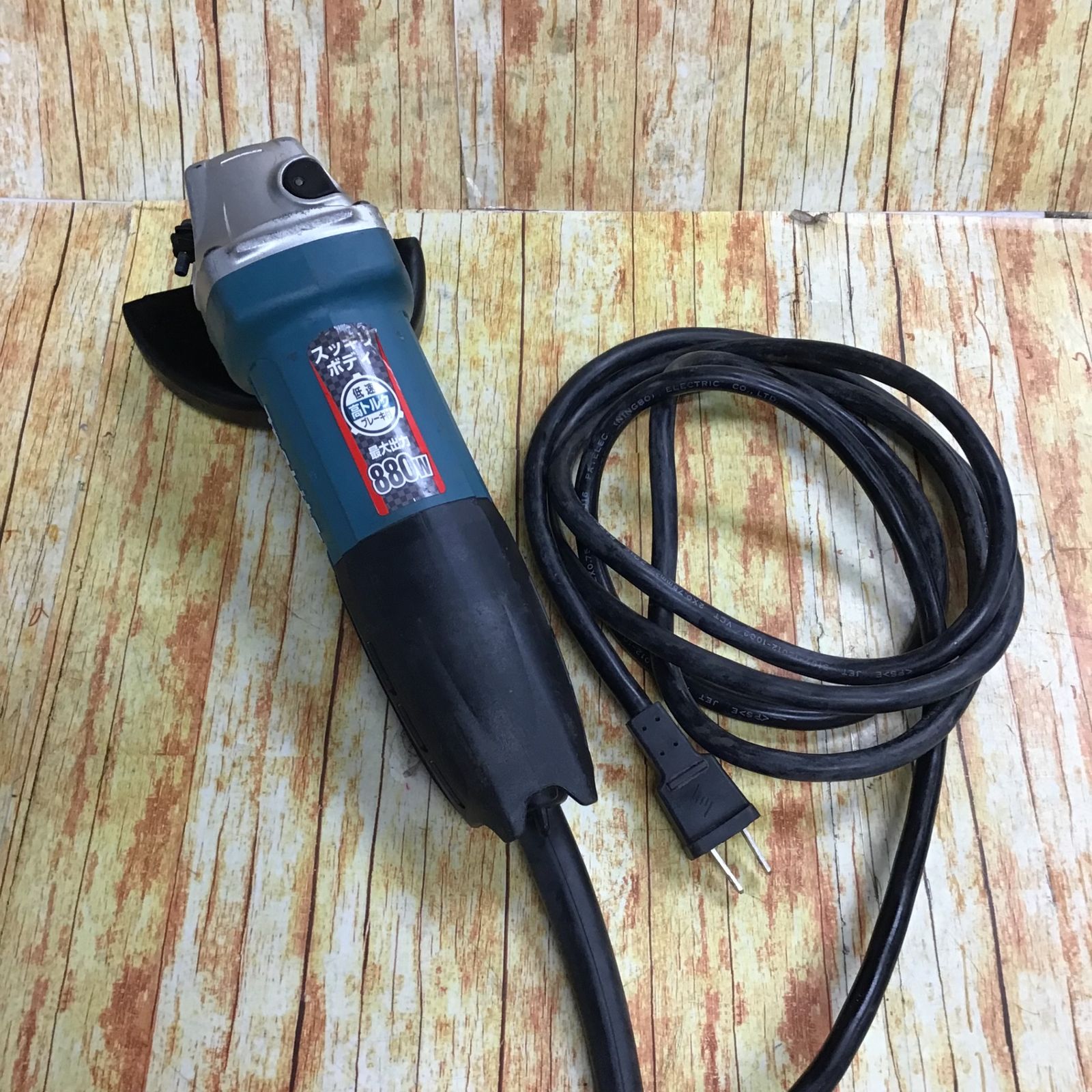 マキタ(makita) 100mmディスクグラインダ GA4033【川崎店】
