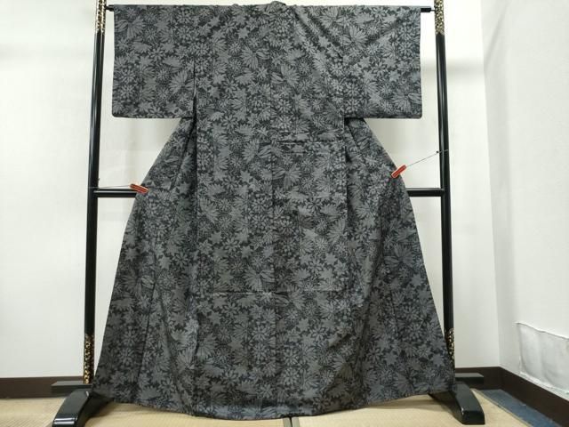 平和屋着物○本場大島紬 7マルキ 泥染め 花唐草文 正絹 逸品