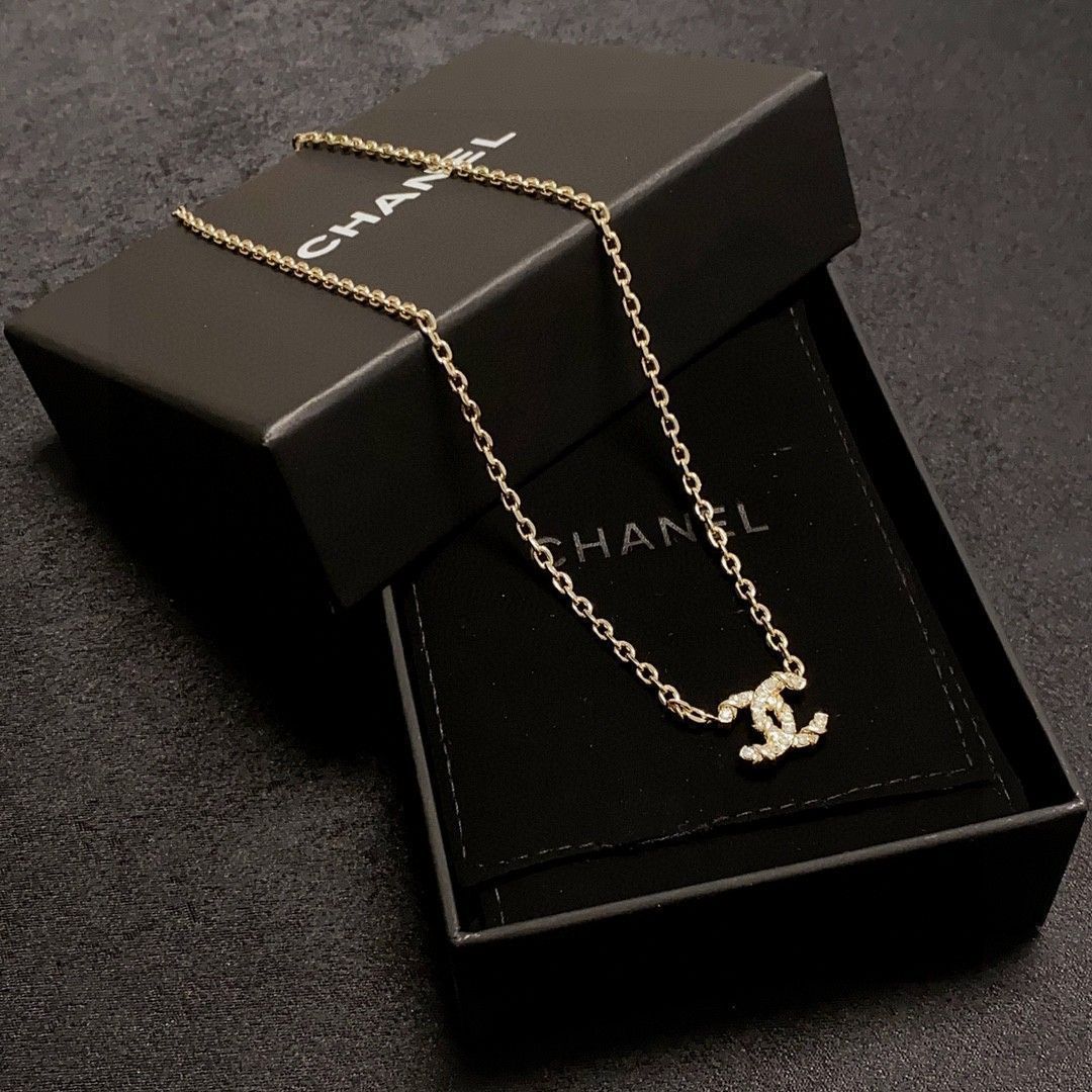 たむ❗️CHANEL 18K金ゴールド ダブルCロゴペンダント CHANEL ゴールド ネックレス ダブルCロゴ