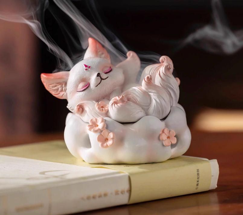 鎏金九尾狐銅薫香炉 銅製 香道具 装飾品 工芸品 美術品 置物 鎏金九尾狐銅薫香炉 銅製 香道具 装飾品 工芸品 美術