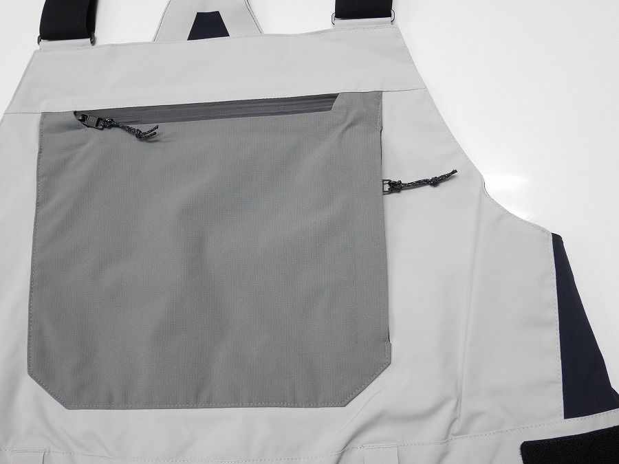 新品:SALE】25 JONES MTN SURF RECYCLE BIB PANT - Lサイズ 新品:SALE】25 JONES MTN SURF RECYCLE BIB PANT - Lサイズ