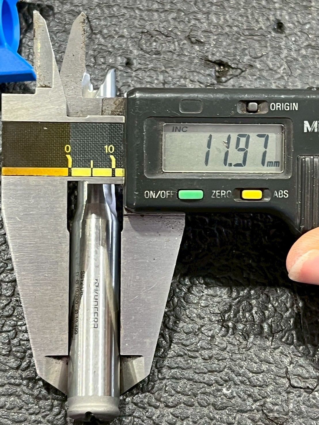 スローアウェイドリル チップ