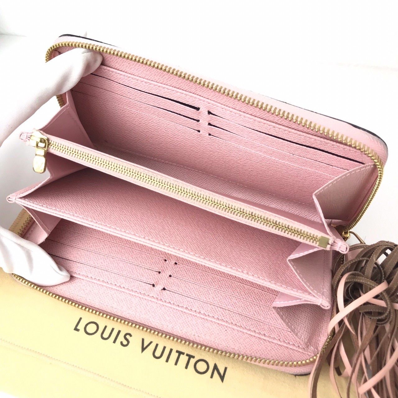 ✨LOUIS VUITTON✨　ルイヴィトン　長財布　モノグラム ルイヴィトン モノグラム ポルトフォイユ・サラ 長財布買取致し