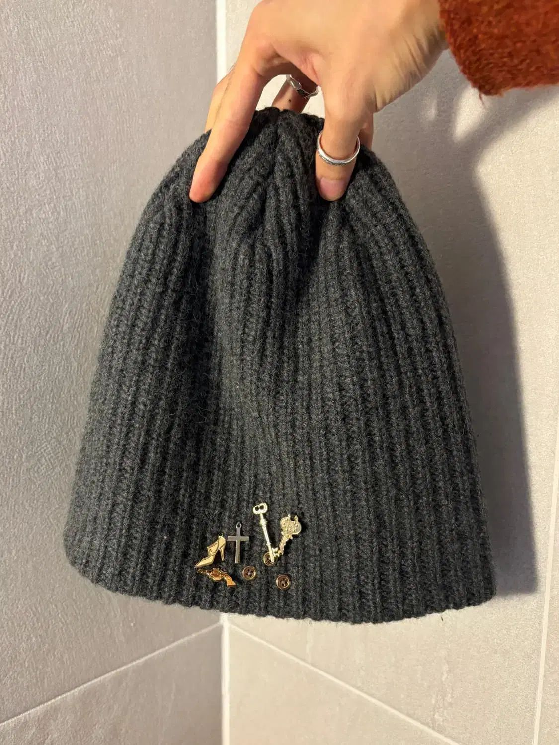 Ca4la アンディ ウォーホル チャーム ビーニー