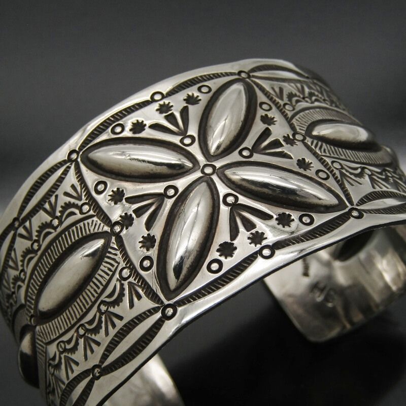 m*a様 Harman Smith ハーマンスミス　バングル Herman Smith ナバホ族 バングル スタンプワーク 34mm ハーマン