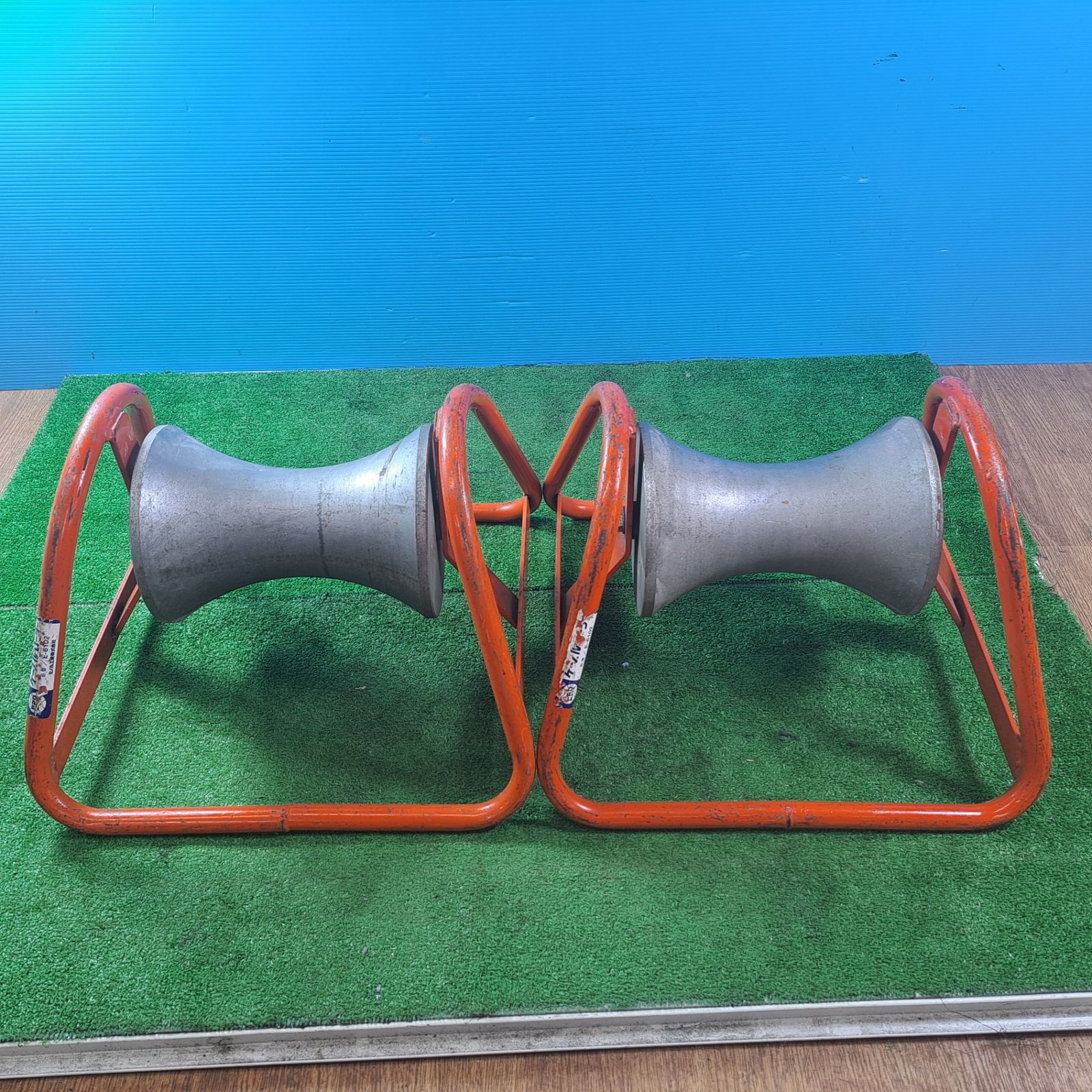 ミノル工業 プロメイト PROMATE ケーブルローラー E-6102 2個セット 岩槻店