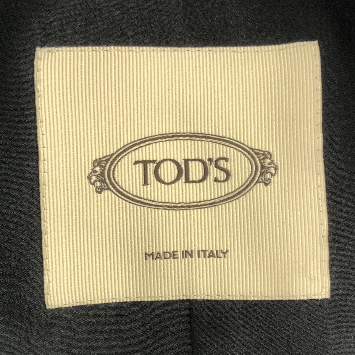 TOD’S トッズ SAMPLE/24SS ピークドジレベスト  ブラック 40 TOD'S トッズ SAMPLE/24SS ピークドジレベスト ブラック 40 - メルカリ
