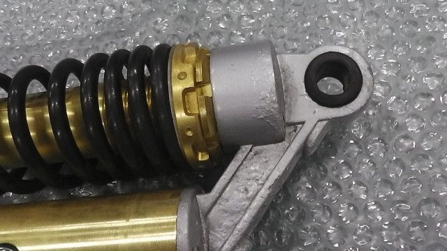 ゼファー　400　ZR400C　の リアサスペンション:#1724201150