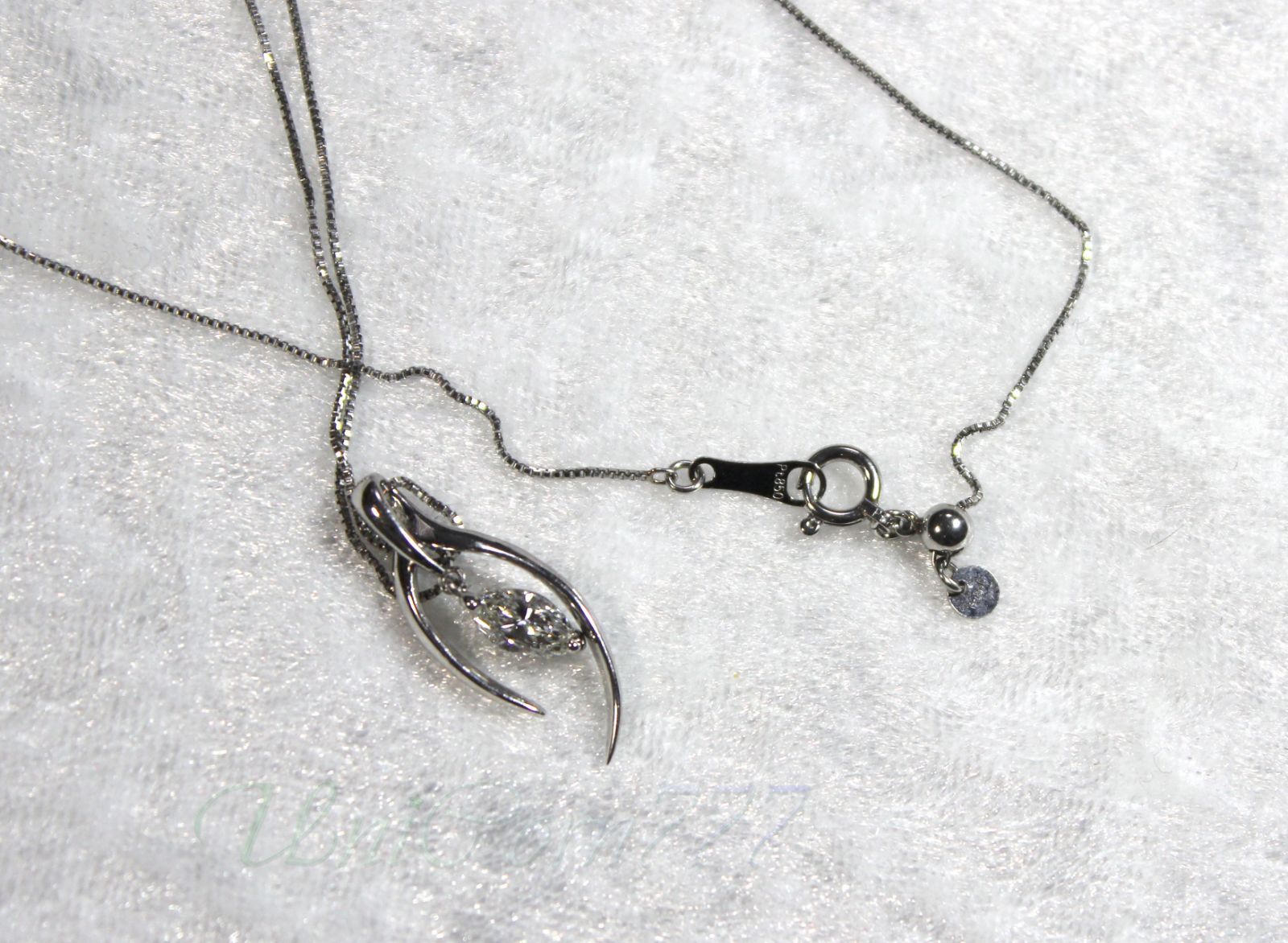 鑑別付天然ダイヤモンドネックレス TypeA 0.357ct JVS2 Pt900/Pt850  