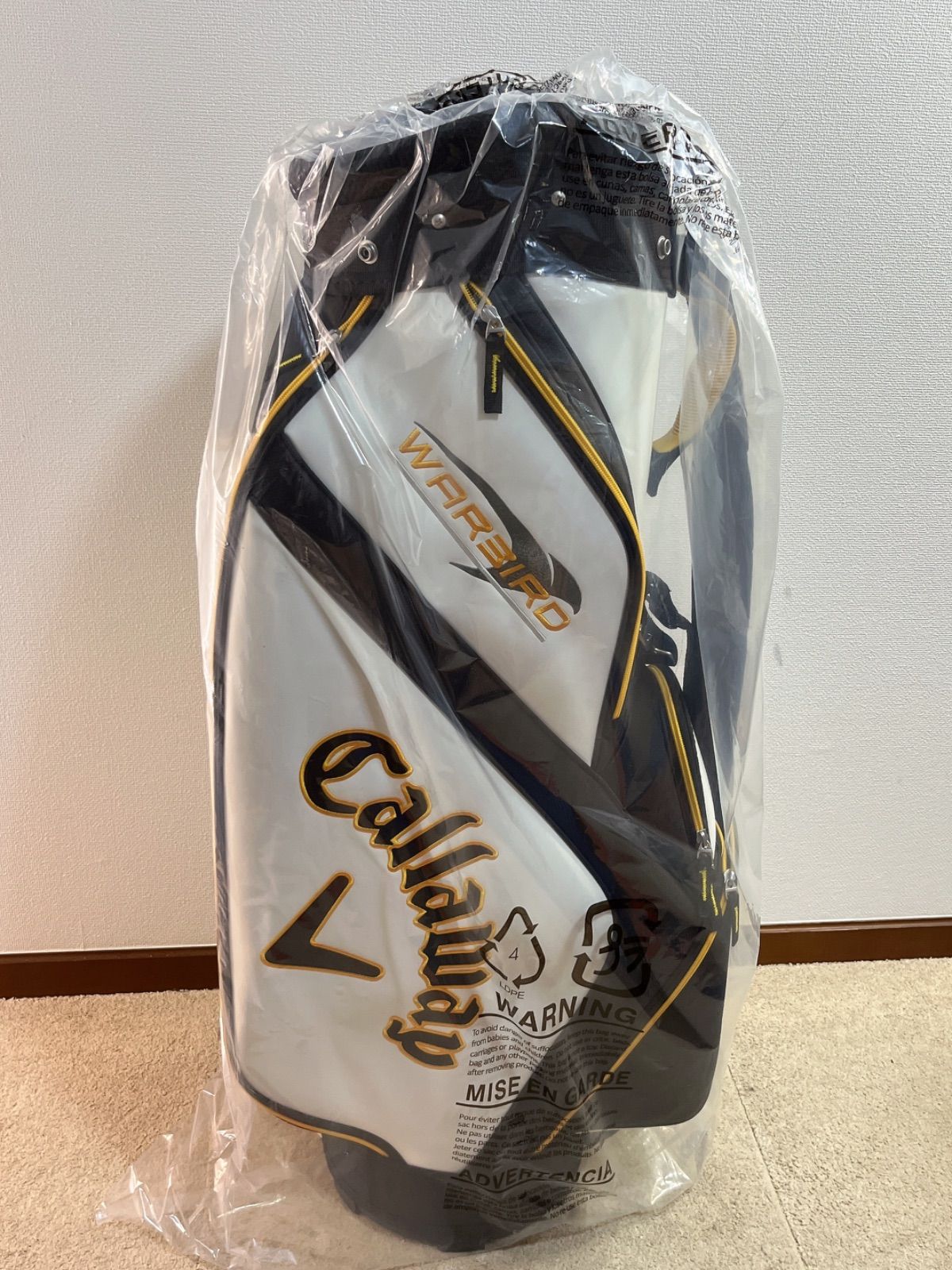 軽量】タイトリスト スタンド キャディバッグ（フード付き） Titleist