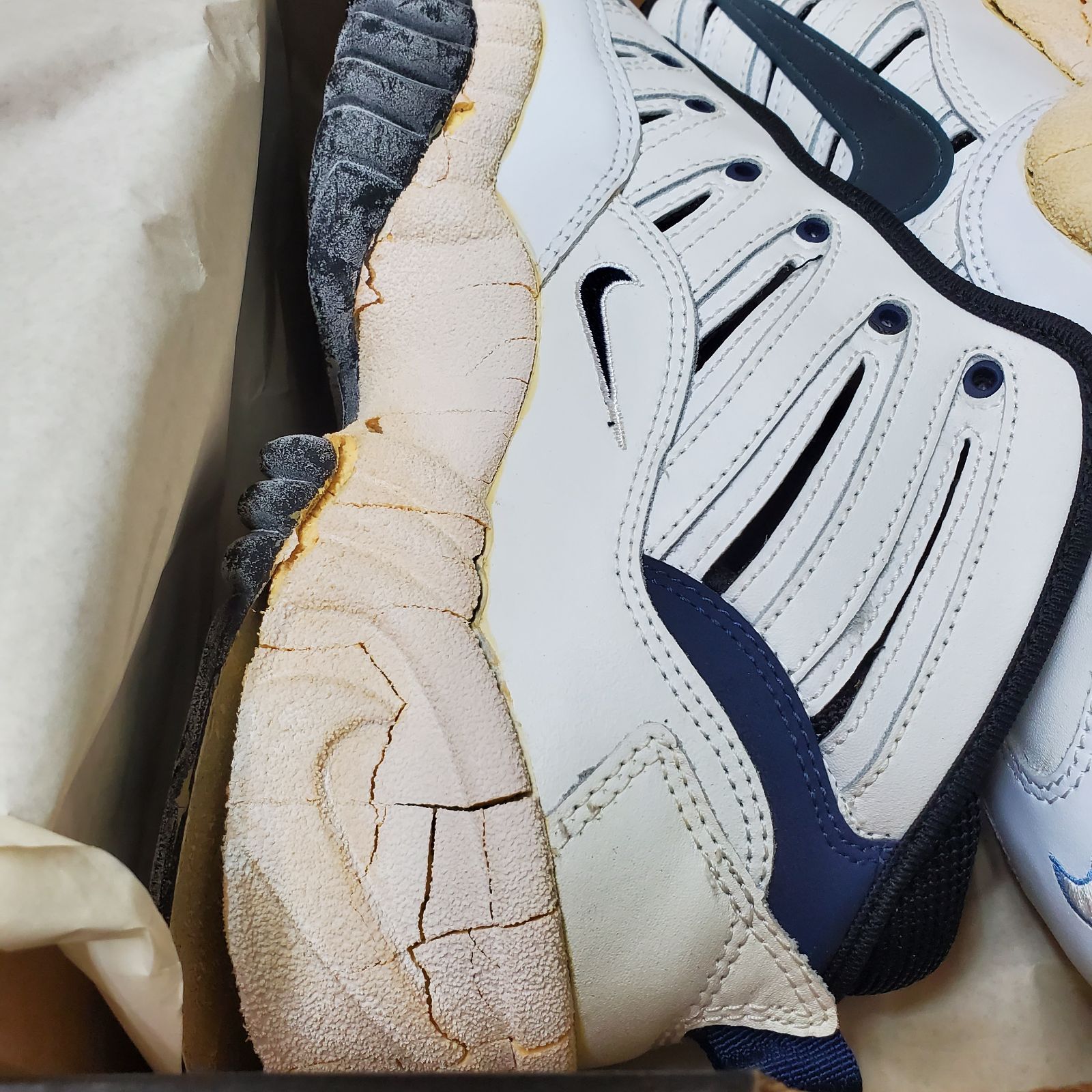 90sデッドストック】NIKE AIR KYBASH 【130557-141】US10.5 箱