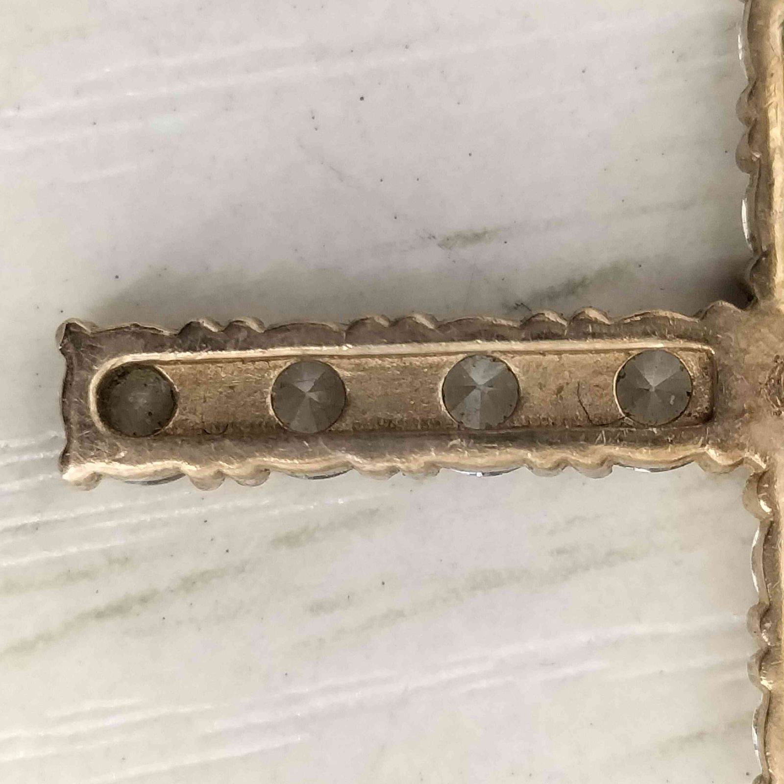 アヴァランチ AVALANCHE 10K テニスクロスペンダント ジルコニア