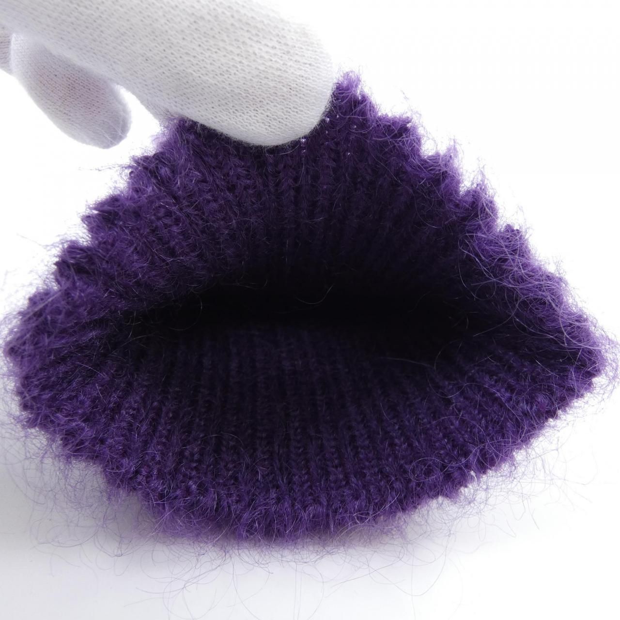 GLOVE