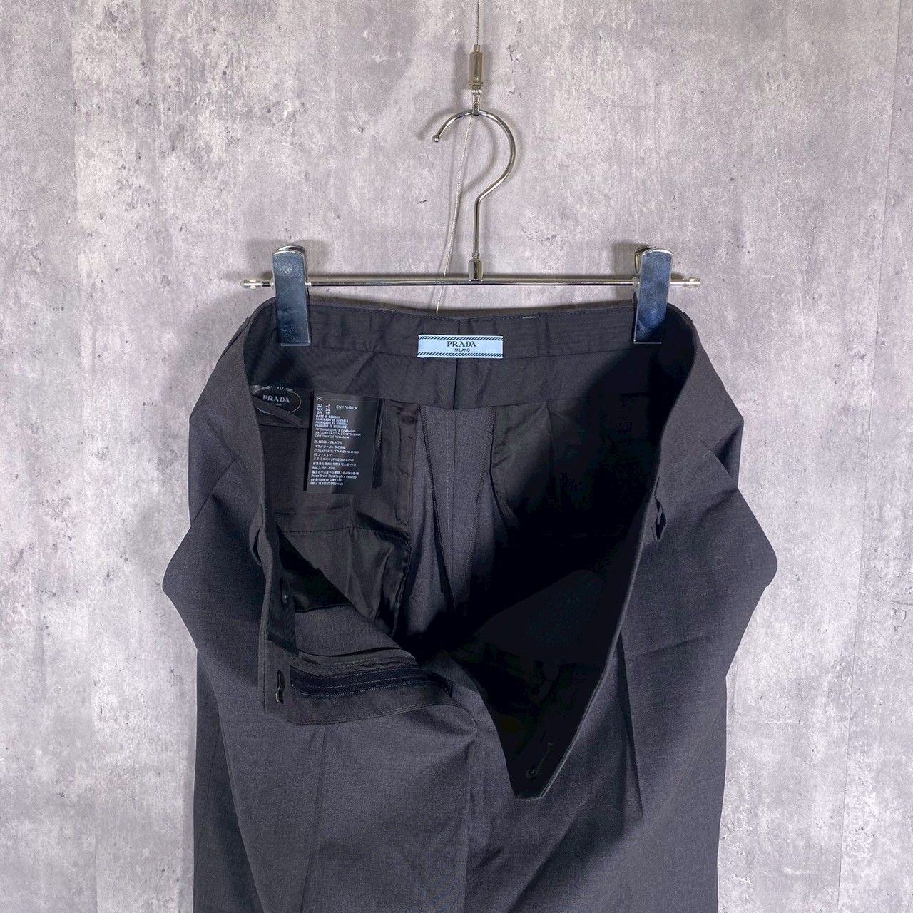 PRADA』プラダ (40) ストレートスラックス - メルカリ 